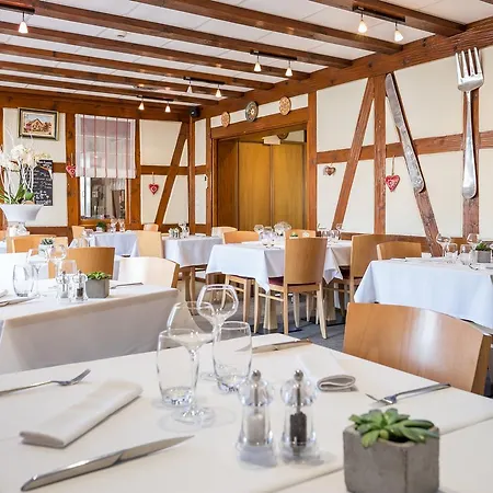 Au Soleil فندق *