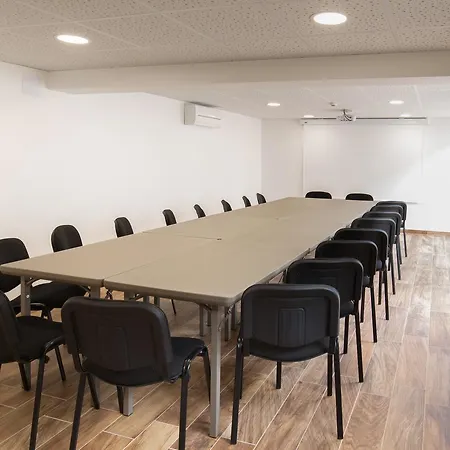 Au Soleil فندق *